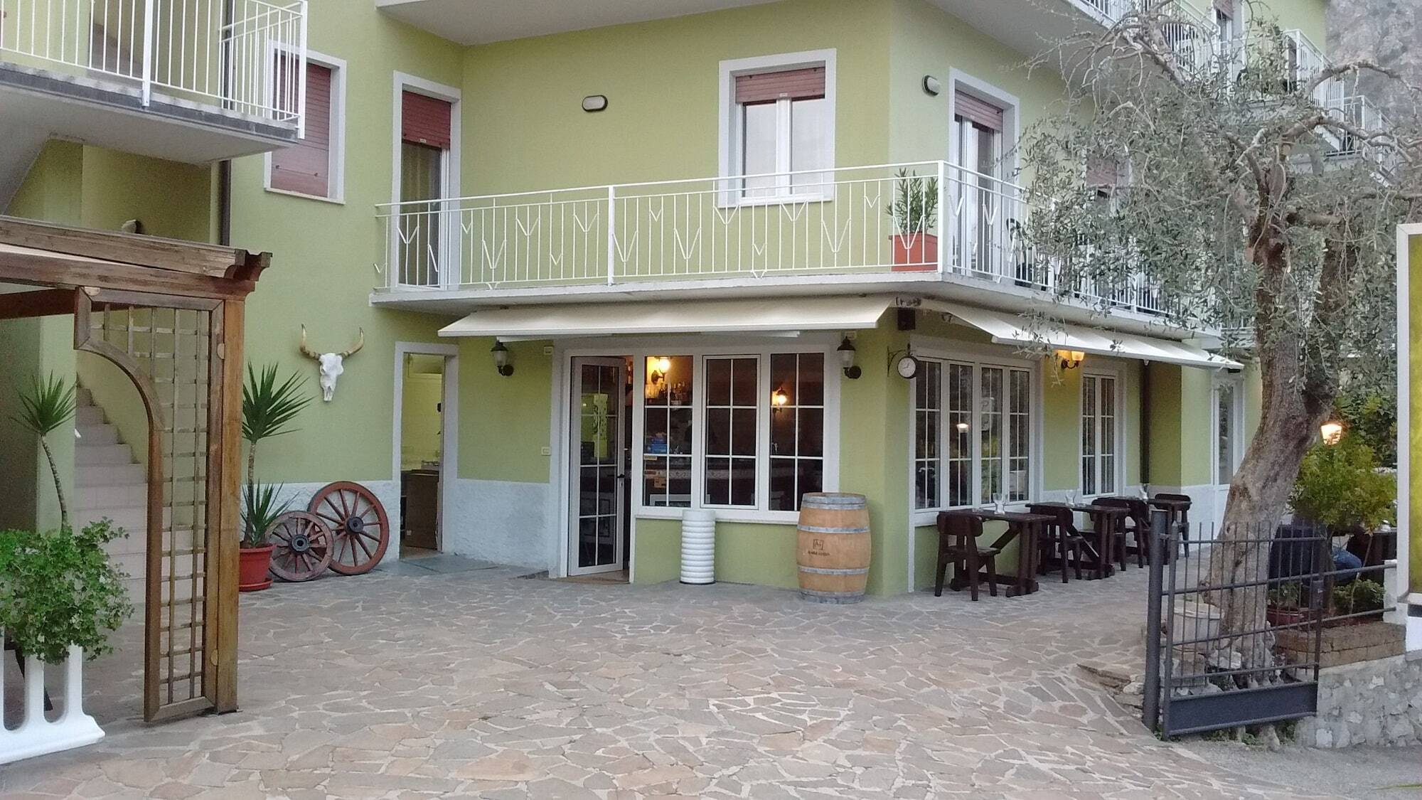 Hotel Casa Piantoni Limone sul Garda Eksteriør billede